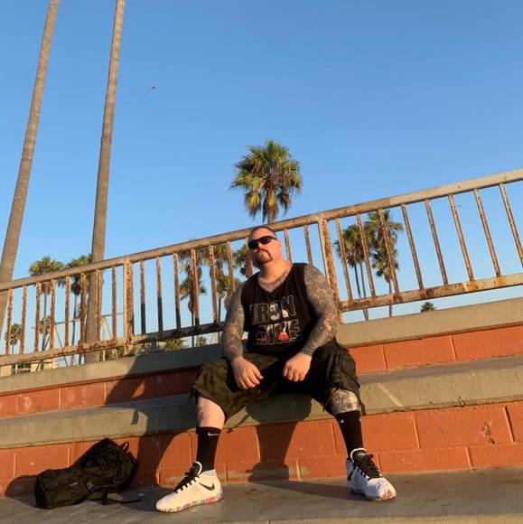 Meet your Posher, Guerro - Picture 1 of 1